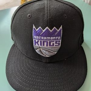 New Era Sacramento Kings baseball cap, size 7.
